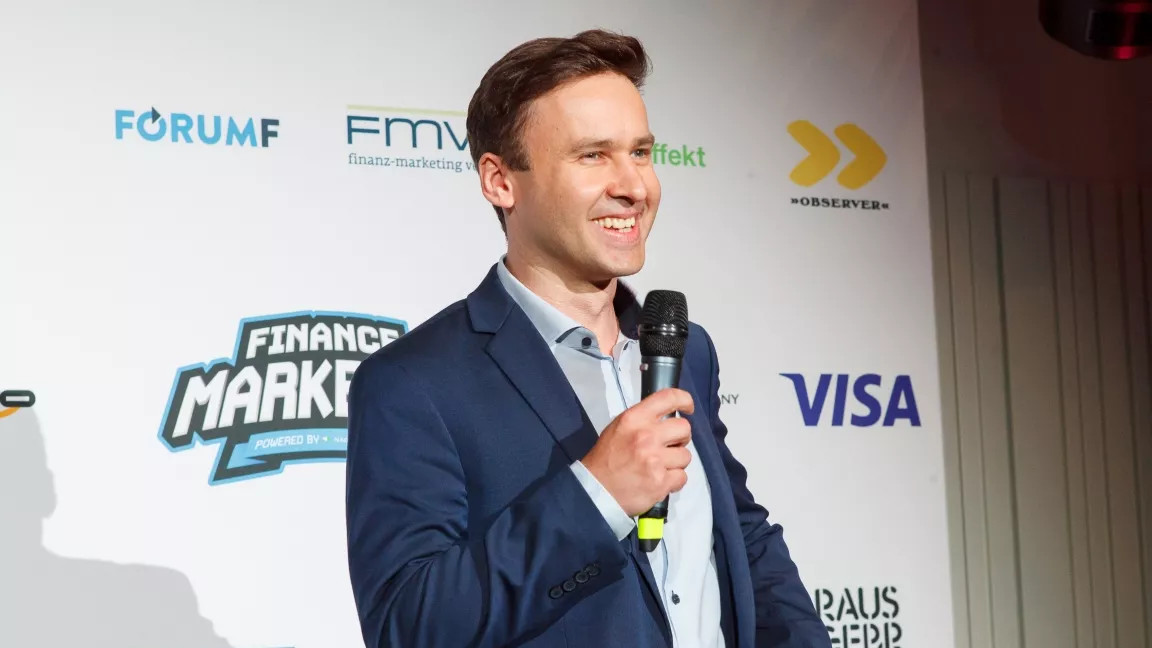 Verleihung Finance Marketer of the year 2021 mit Stephan Ifkovits